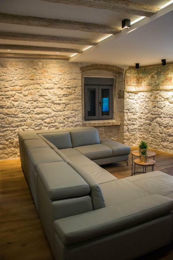 Oli Mare Apartmán *
